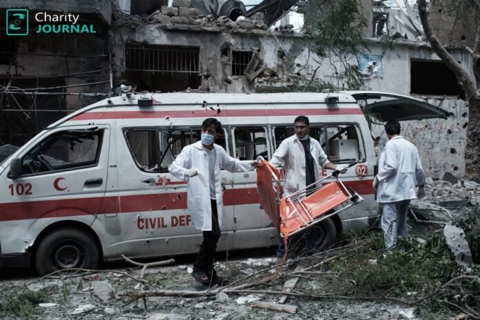 Health practitioners treating patients in a conflict zone with limited resources