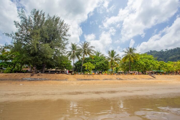 jamaican coastline with World Central Kitchen presence