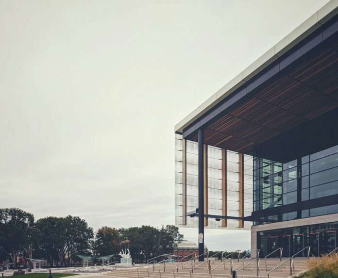 Lampkin Foundation Center for Community Resilience