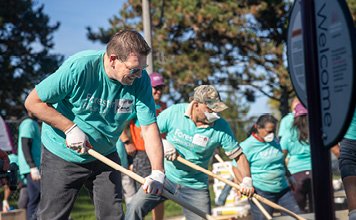 Foresters and KABOOM! volunteers working on play space
