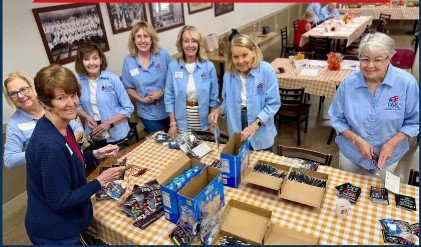 Daughters of the American Revolution members
